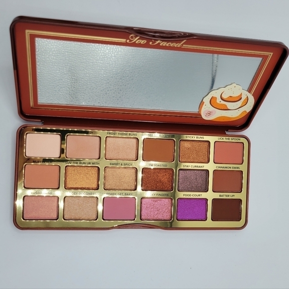 Too Faced Cinnamon Swirl Eyeshadow Palette - Picture 6 of 14